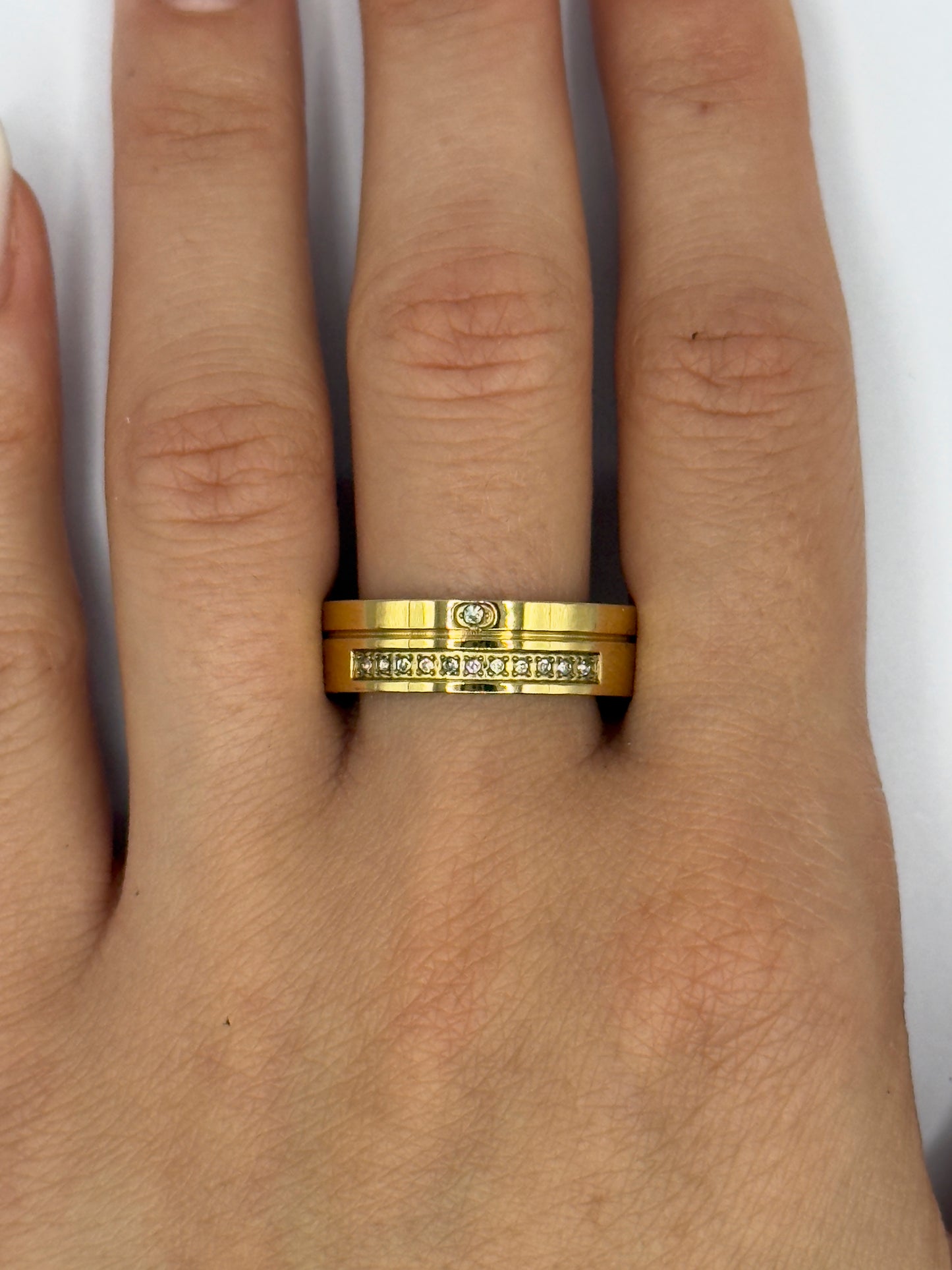 Diamond Band Ring in Gold