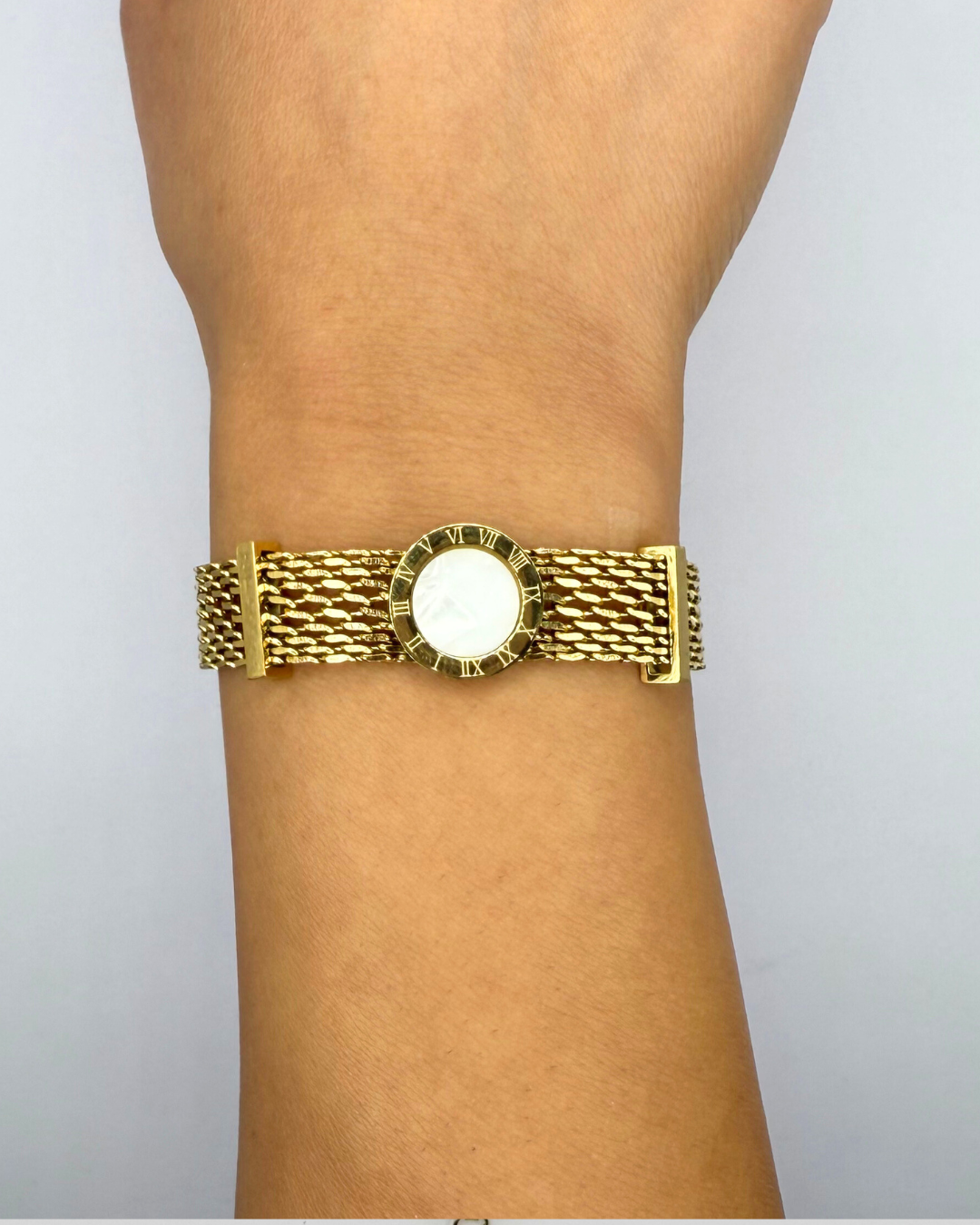 Time Barrel Chainlink Bracelet